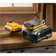 2 batteries 18V 2.0Ah + chargeur Stanley Fatmax V20 SFMCB12D2